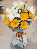 White lily with yellow gerbera